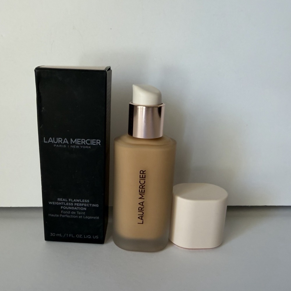 Laura Mercier Real Flawless Weightless Perfecting Foundation 3W1 Dusk 1oz 30ml
